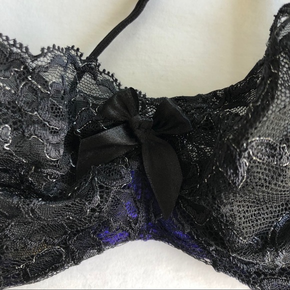 Black & Blue Victoria Secret lace bra - Picture 3 of 7